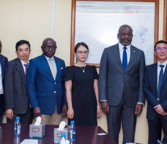 Transformation locale du manganèse : Des investisseurs chinois s’intéressent au Gabon