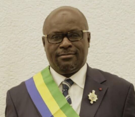 COUPS D’ÉTAT EN AFRIQUE : LE PRINCIPE CONSTITUTIONNEL À L’ÉPREUVE DU DEUX POIDS, DEUX MESURES