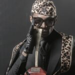 CHOUCHOU LAZARE, LE COUTURIER QUI RÊVE D’HABILLER L’IDENTITÉ GABONAISE